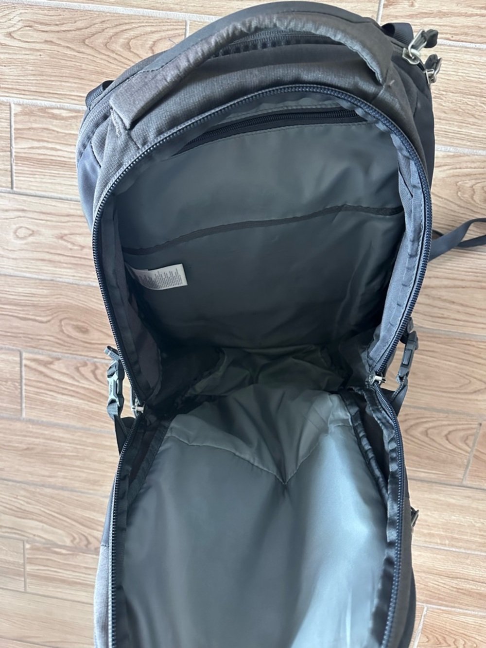 North Face Backpack - Picture 7 of 8